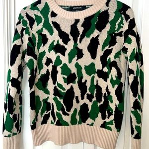 ⚠️ LTD time offer Sugar + Lips sweater camo 🤩